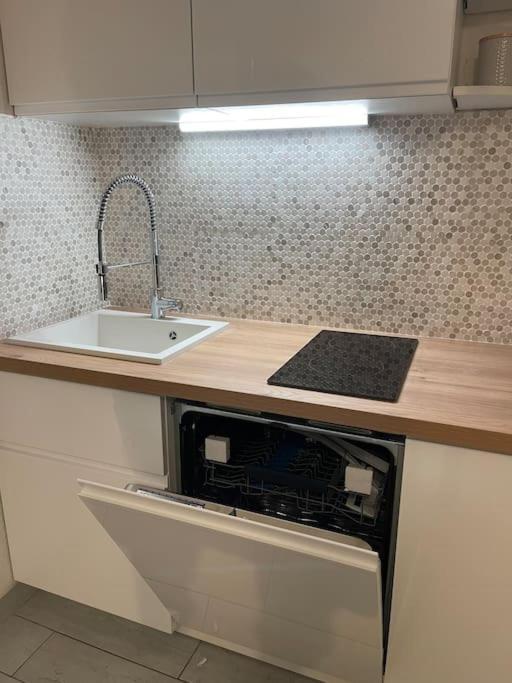 Appart Frontignan Sur La Plage, Piscine, Wifi, Tv, Netflix Luaran gambar